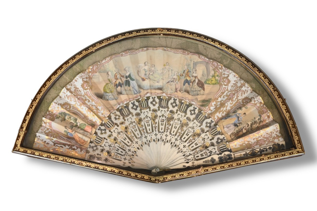 Ventaglio Dipinto a Mano Con stecche in Osso intarsiate in Argento e Dorature - Fine XVIII Seco